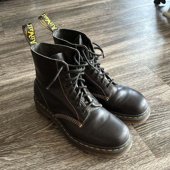Dr. Martens Other - Dr Martens 1460 Pascal